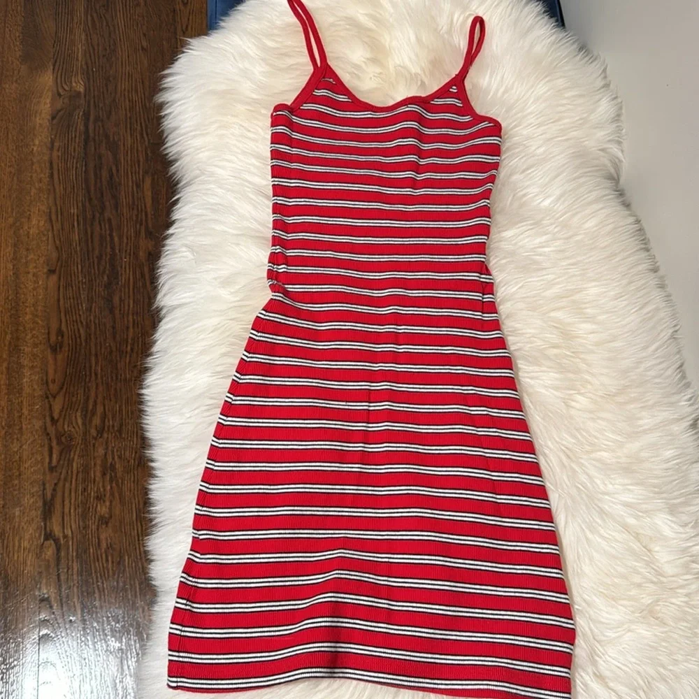 Brandy Melville Bodycon Dress - Picture 6 of 8